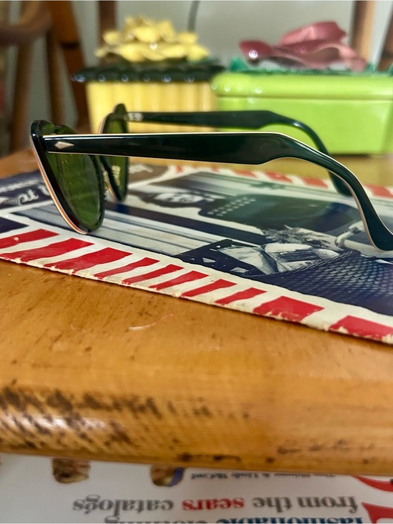 Vintage Cat Eye Sunglasses | 1940s 1950s | Black Multi | Pinup Rockabilly main image 4